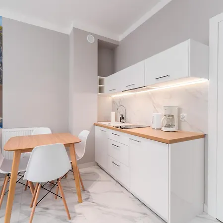 Baltic Park Iiia Z Basenem Letnim By Holidaysun Apartamento
